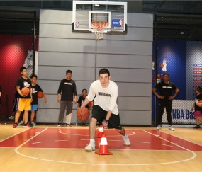 莱比锡训练开放日；今晚内部沟通引观众欢呼；NBA常规赛在即；团队化学反应显著的简单介绍-九游官网链接入口