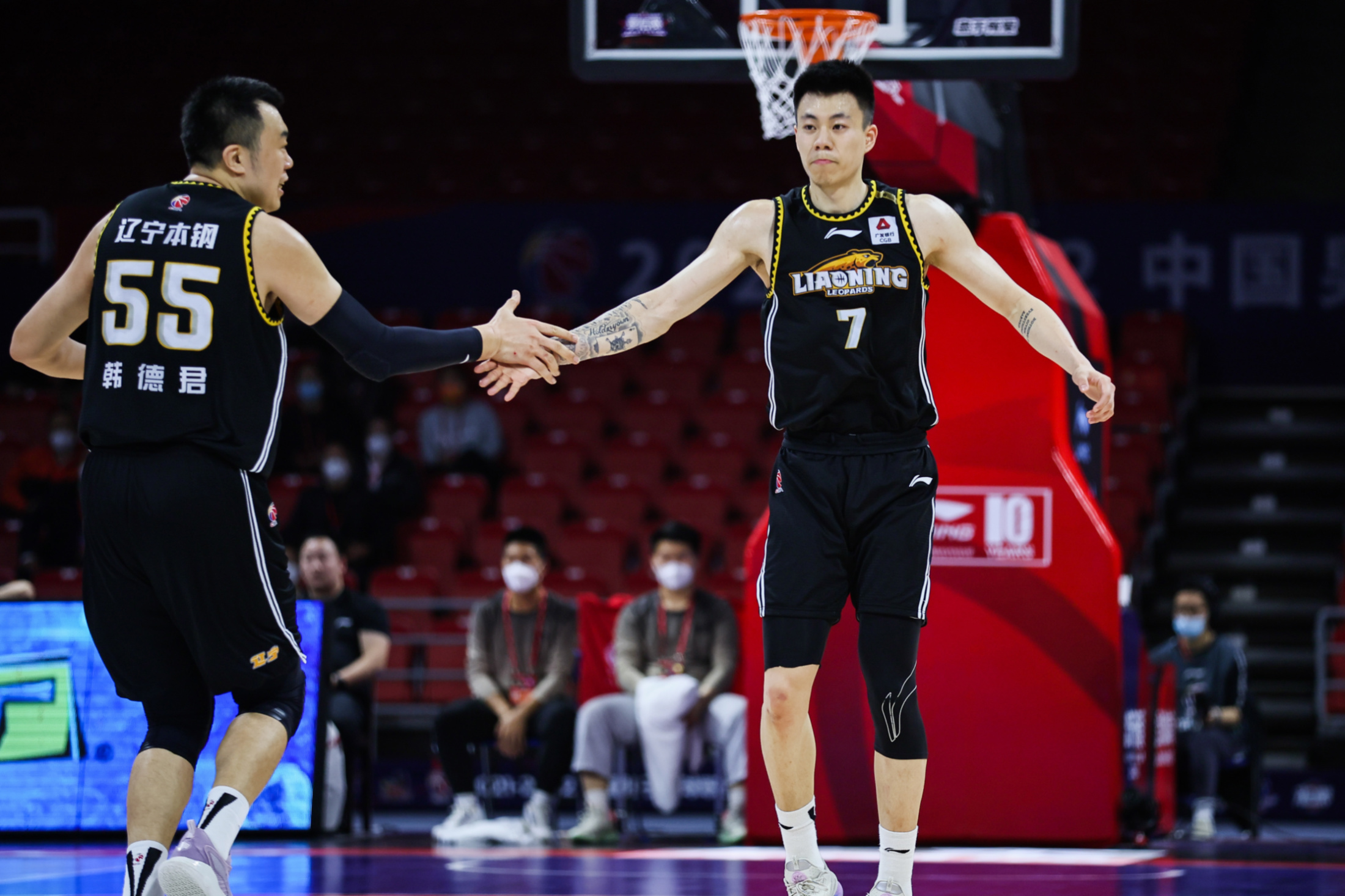 九游在线官网 -NBA季后赛赛前再迎强敌，深圳男篮防线松动，主帅态度：媒体盛赞，赛季目标并未改变的简单介绍